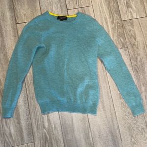 NWOT cashmere sweater